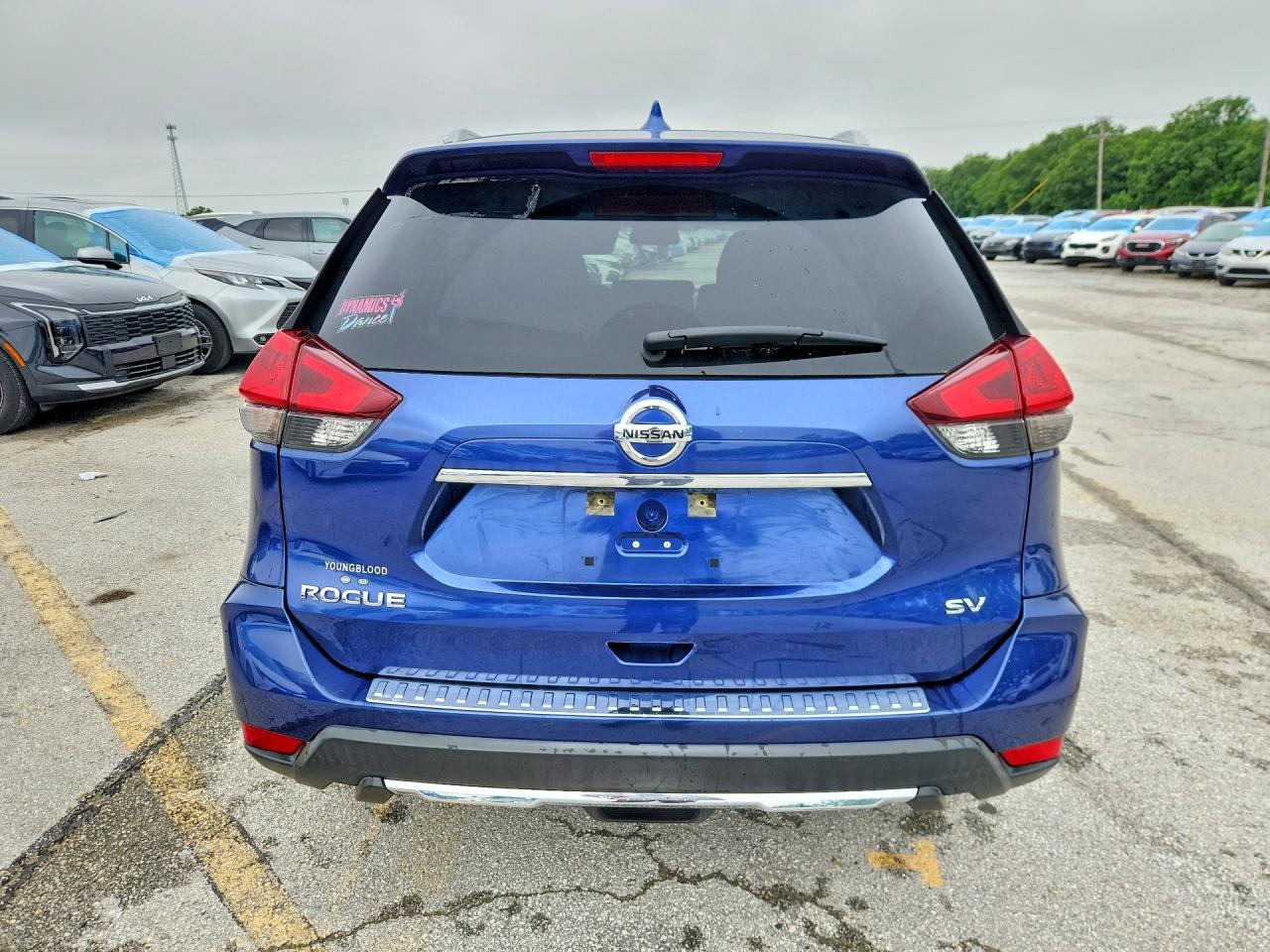 Nissan Rogue S