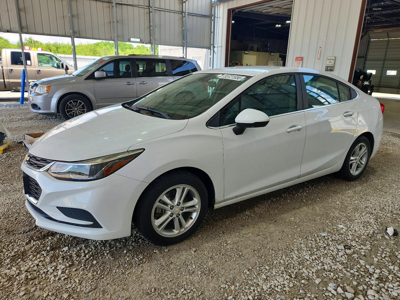 Salvage Chevrolet Cruze Image
