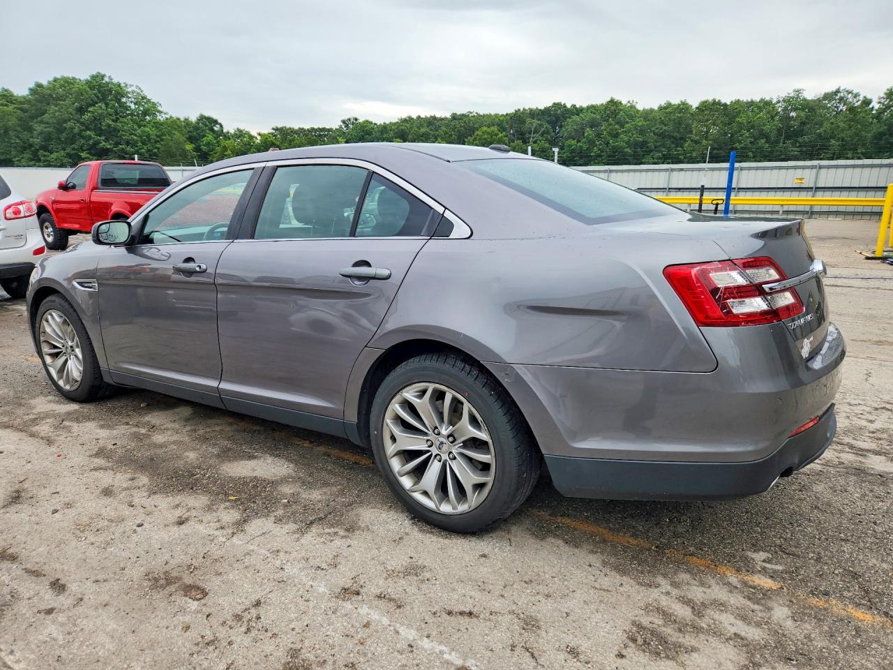 Ford Taurus Limited