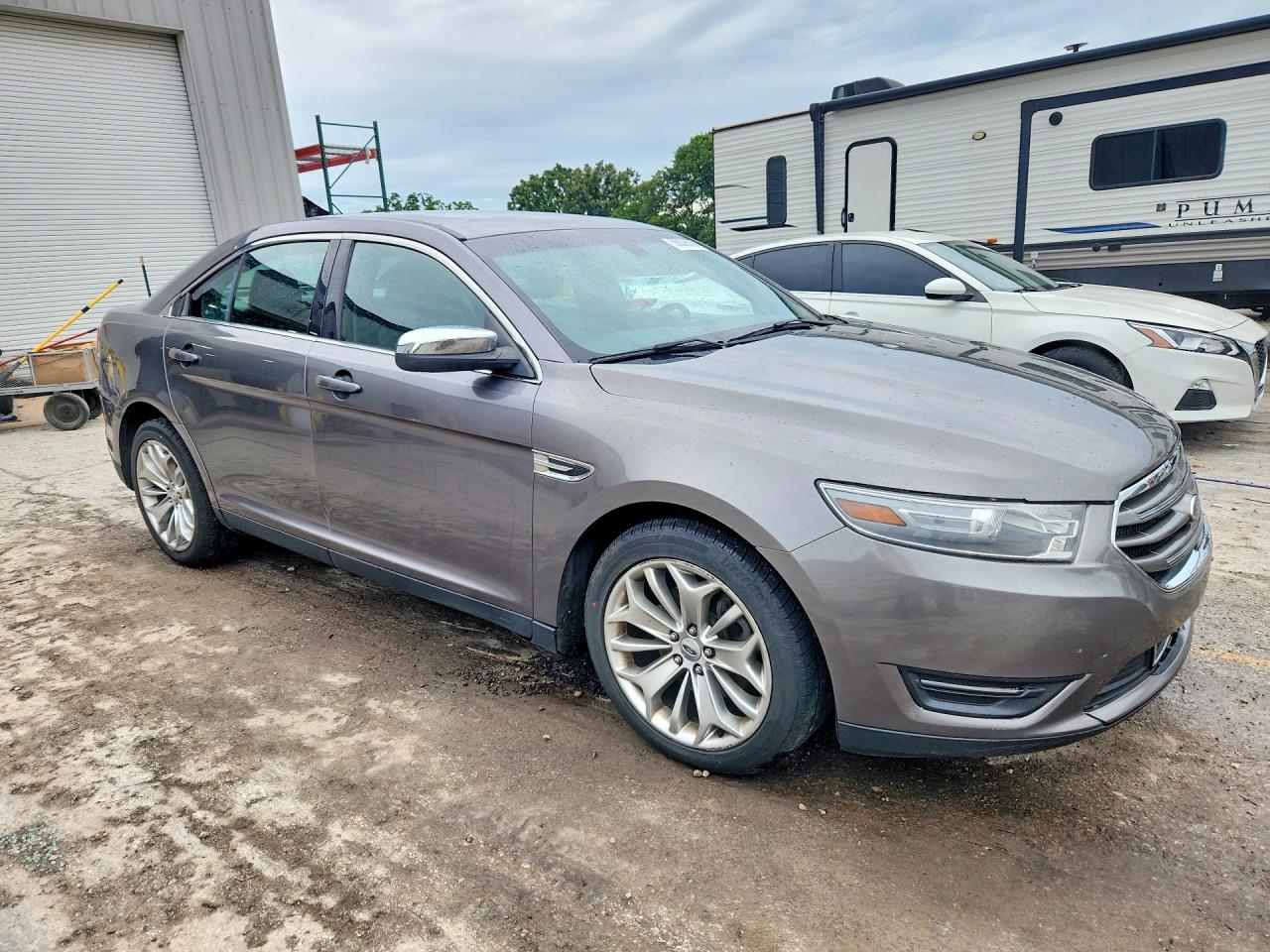 Ford Taurus Limited