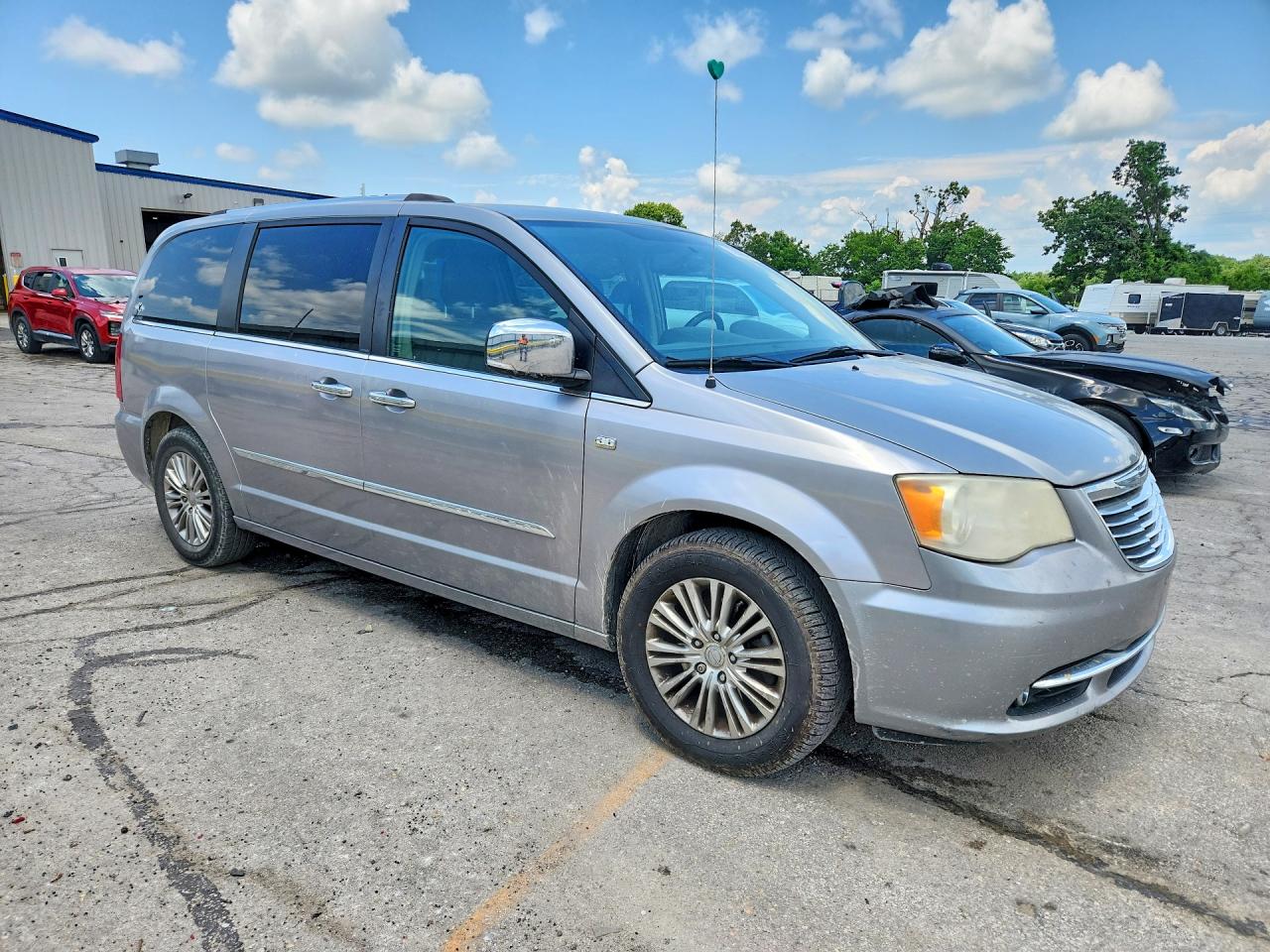 Chrysler Minivan Touring L