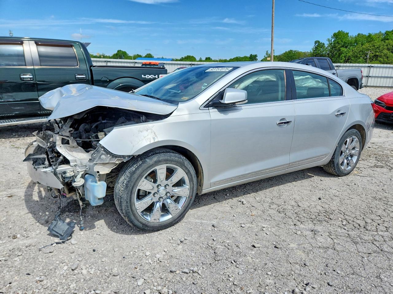 Salvage Buick LaCrosse Image