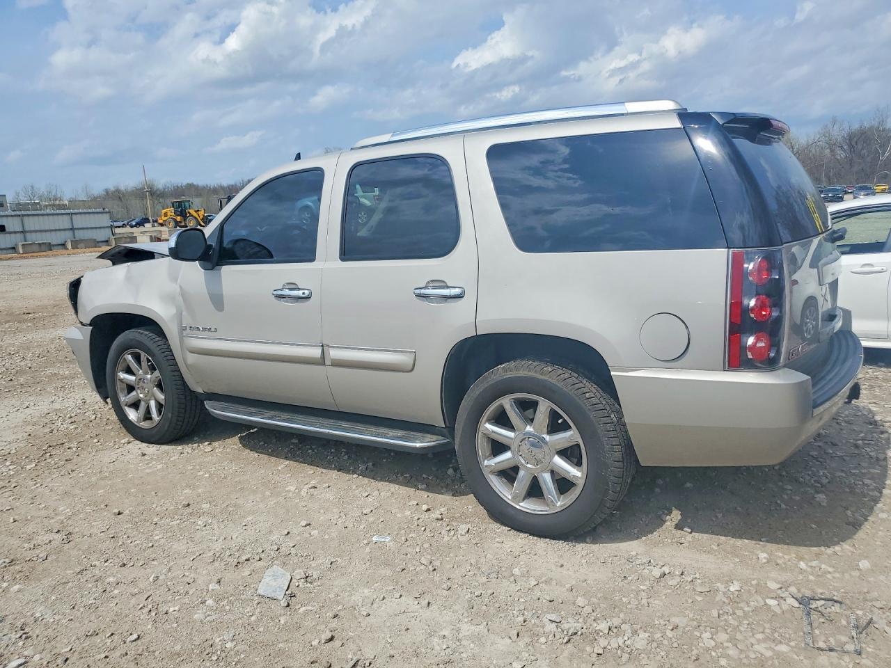 GMC Yukon Denali