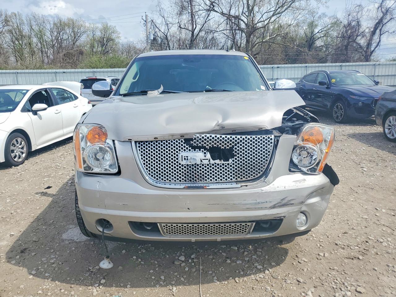 GMC Yukon Denali