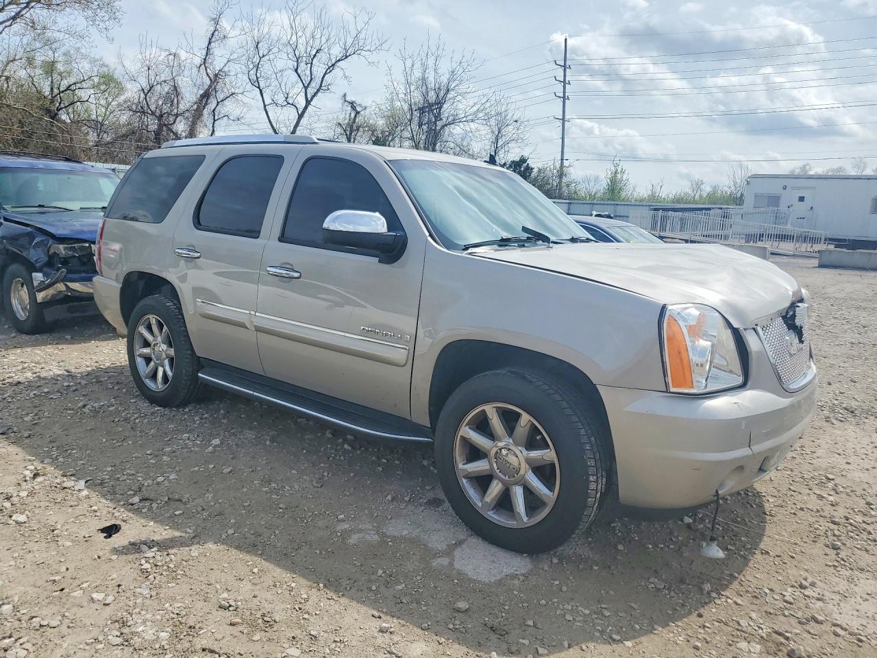 GMC Yukon Denali