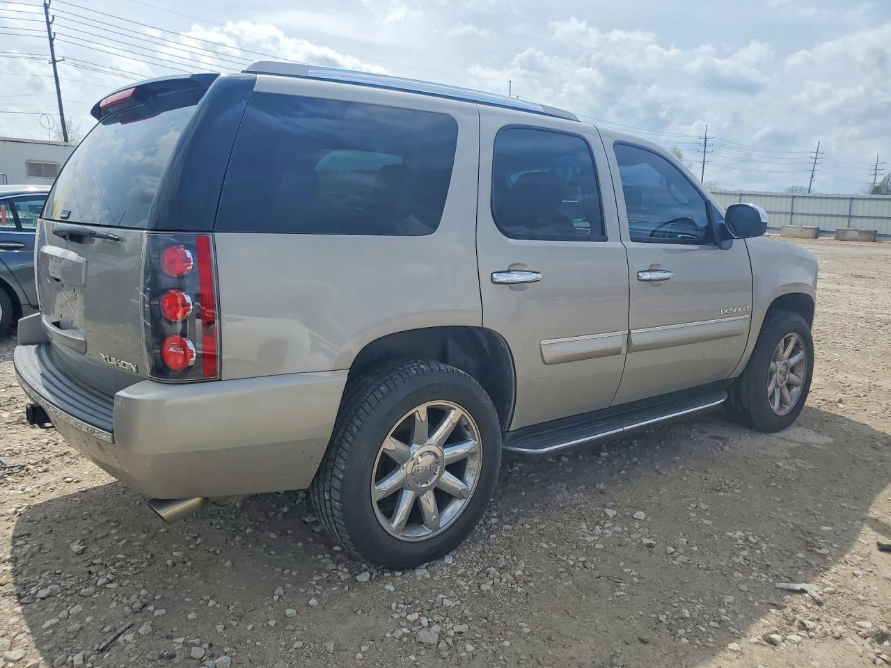 GMC Yukon Denali