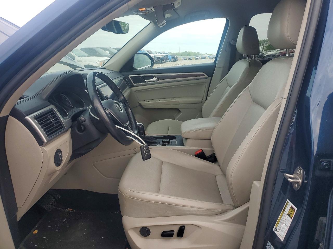 Volkswagen Atlas Se