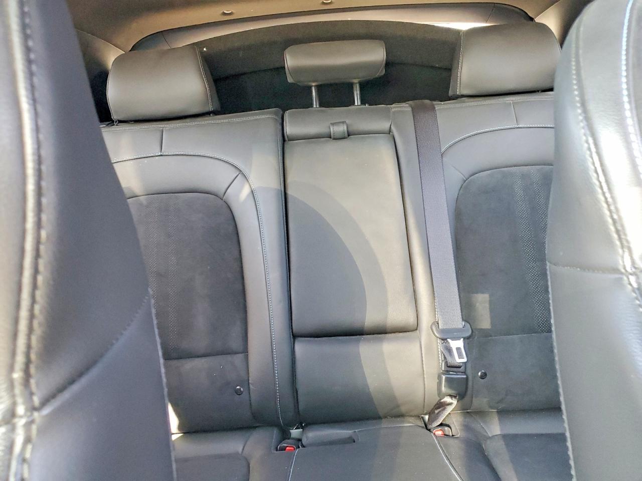 Hyundai KONA Base