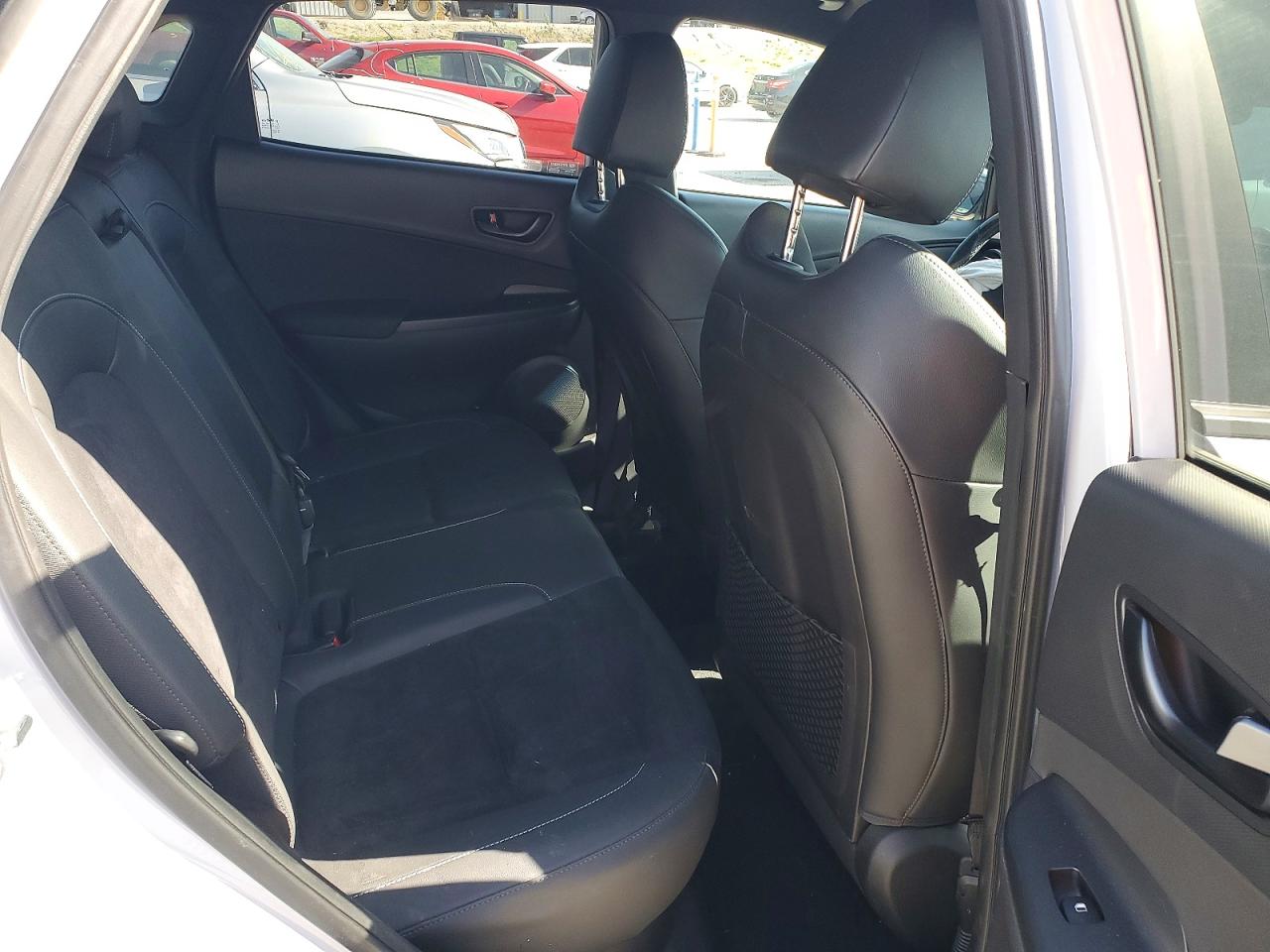 Hyundai KONA Base
