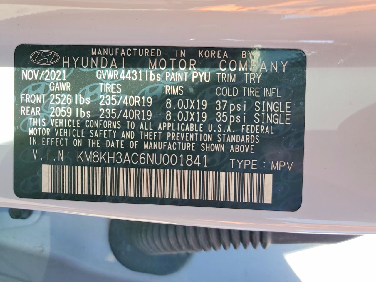Hyundai KONA Base