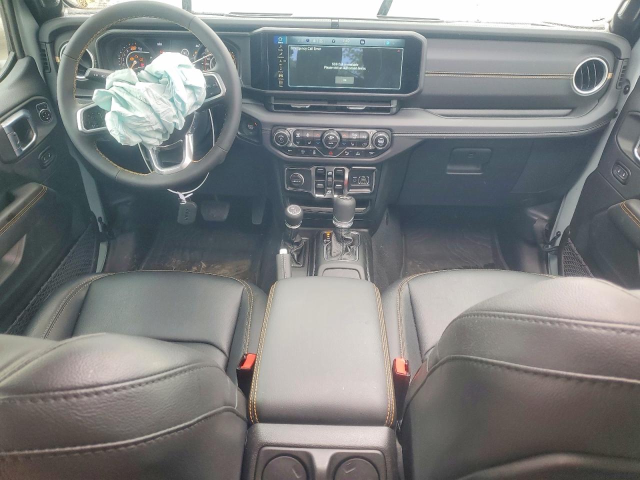 Jeep Wrangler Sahara
