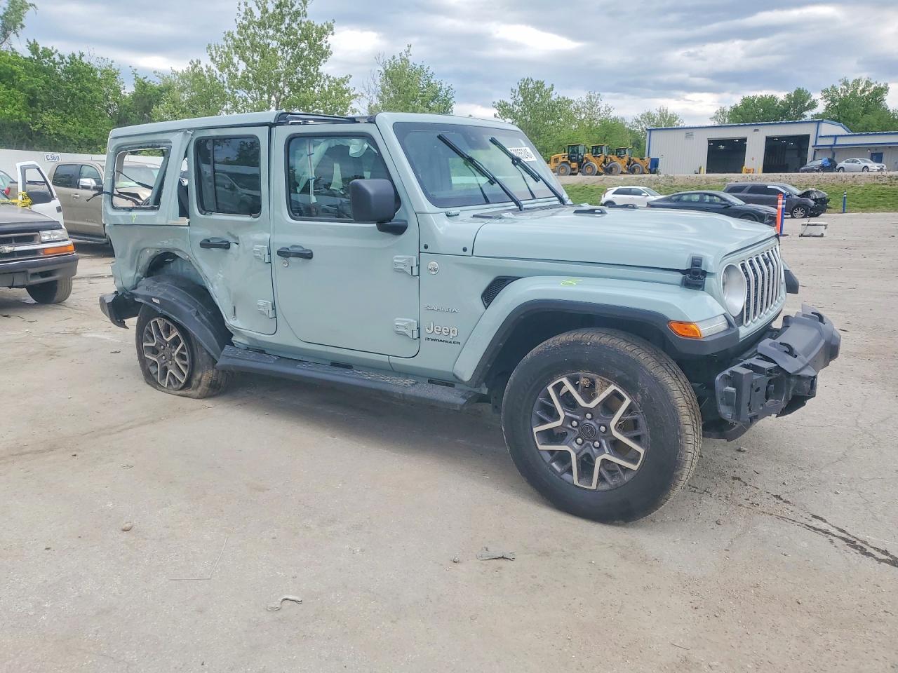 Jeep Wrangler Sahara