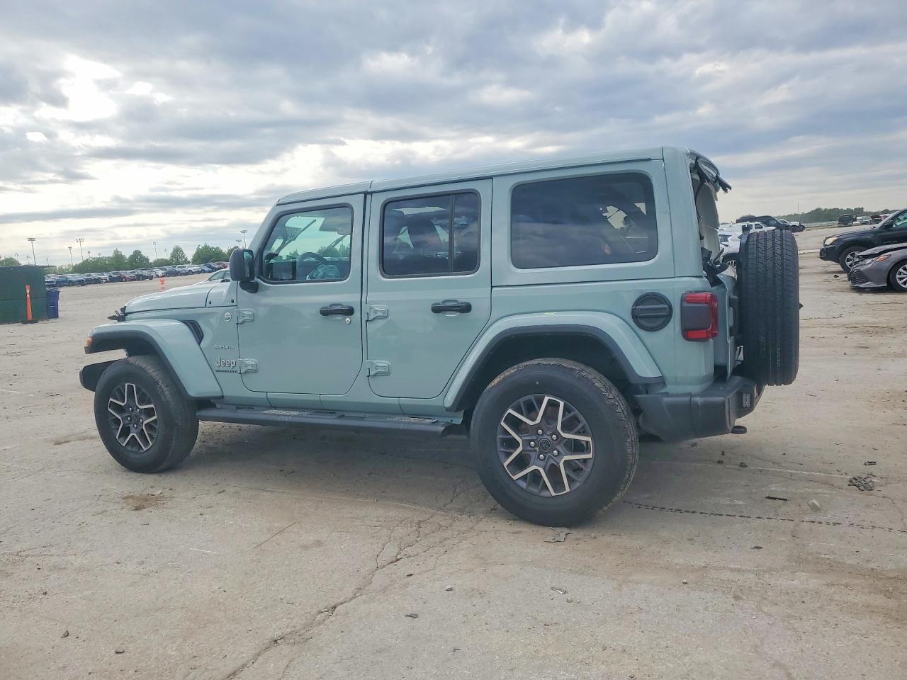 Jeep Wrangler Sahara