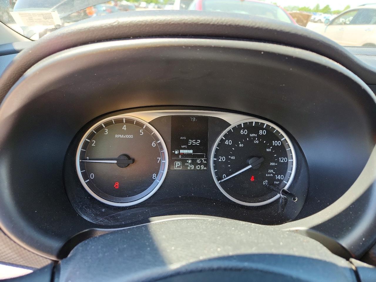 Nissan Kicks S