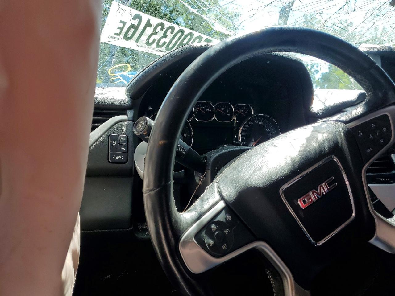 GMC Yukon Slt