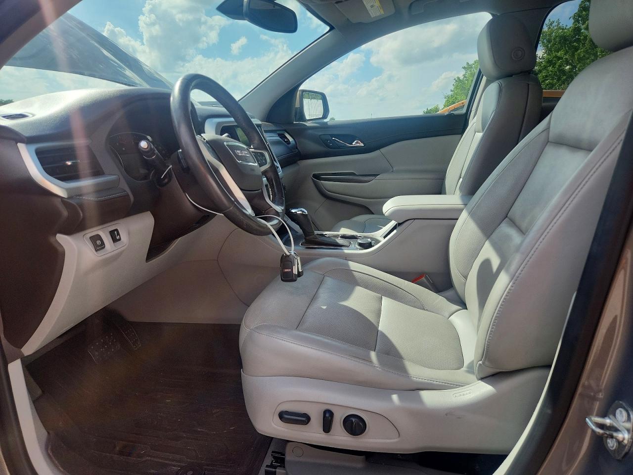GMC Acadia Slt-1