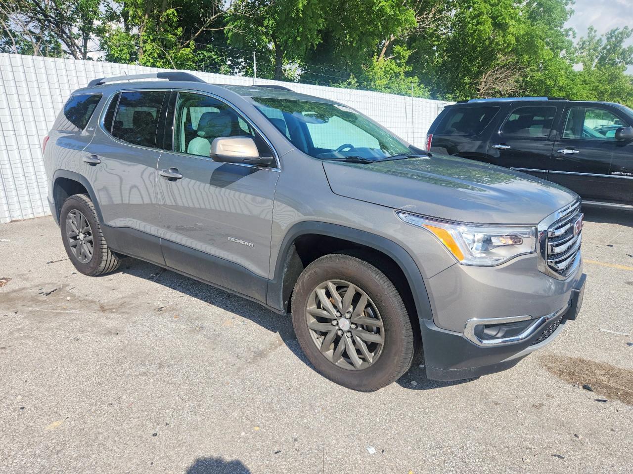 GMC Acadia Slt-1