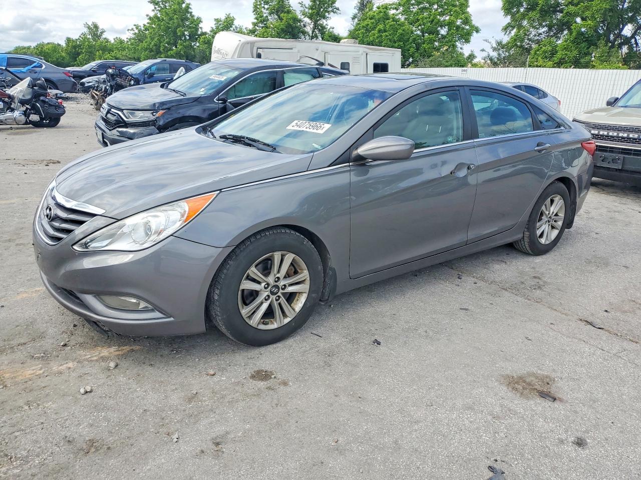 Salvage Hyundai SONATA Image