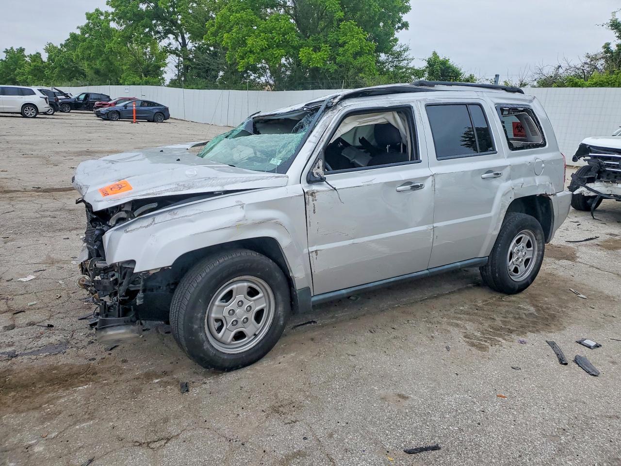 Salvage Jeep Patriot Image