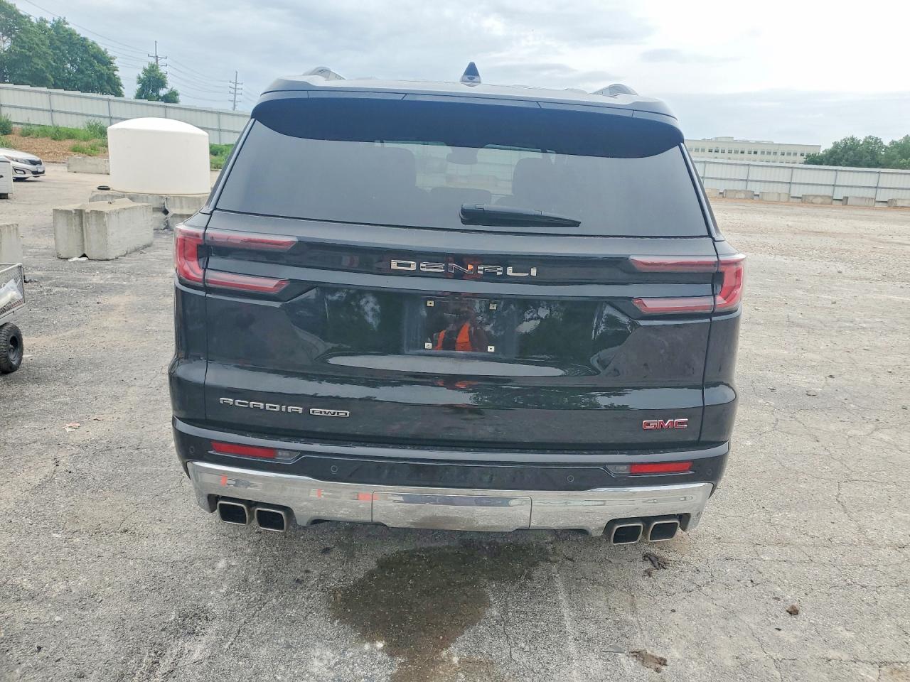 GMC Acadia Denali