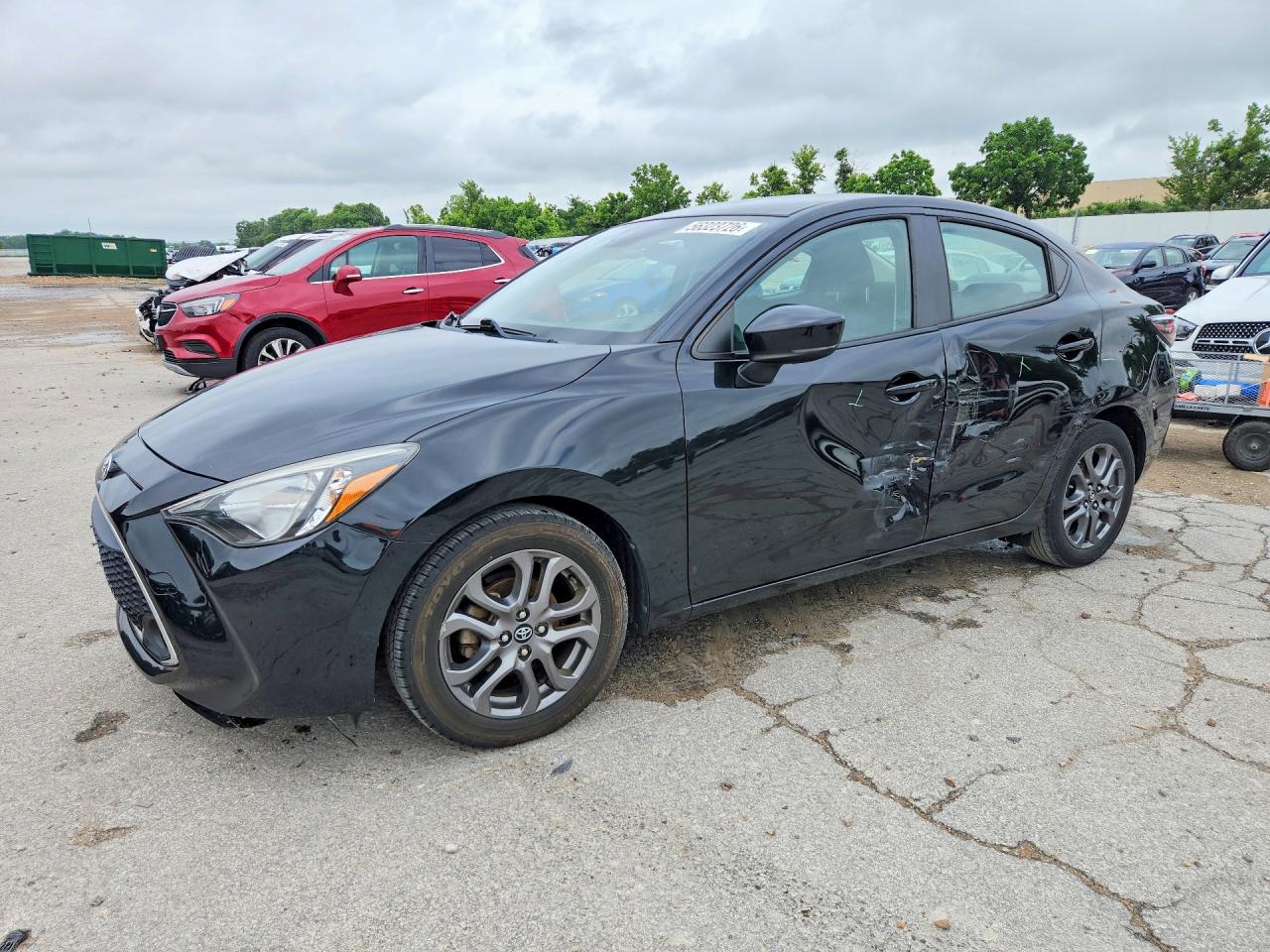 Salvage Toyota Yaris Image