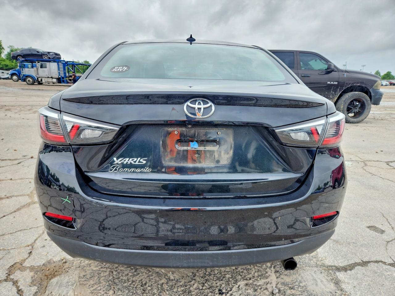 Toyota Yaris Le