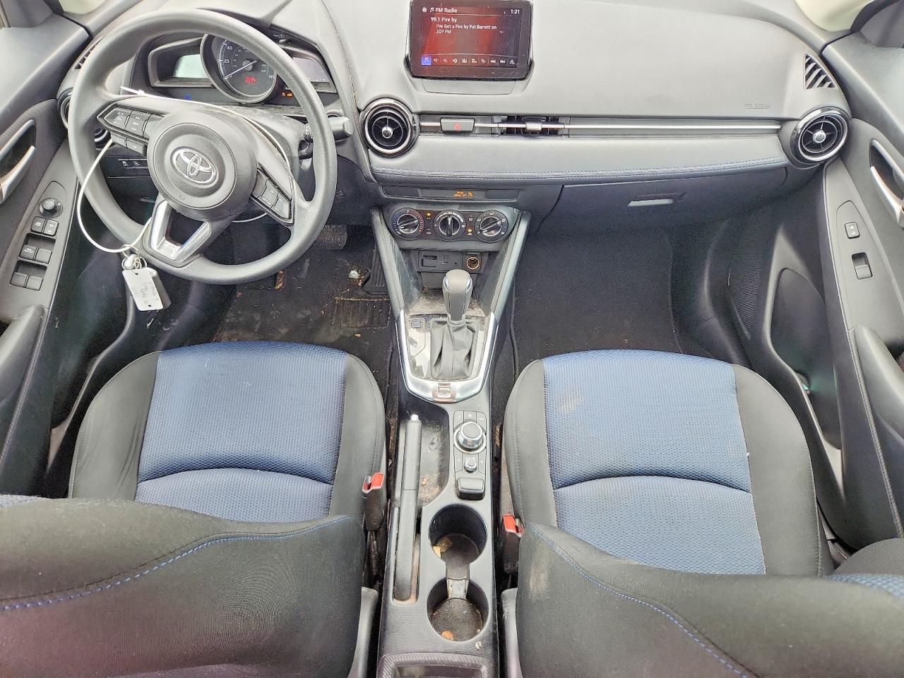 Toyota Yaris Le