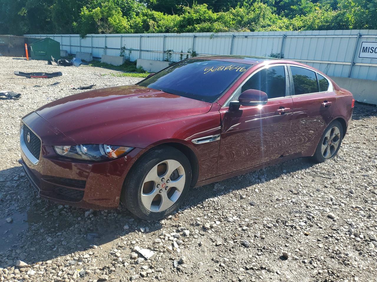 Salvage Jaguar XE Image
