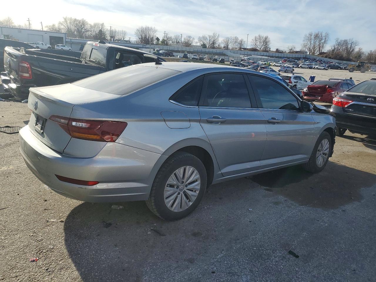 Volkswagen Jetta S