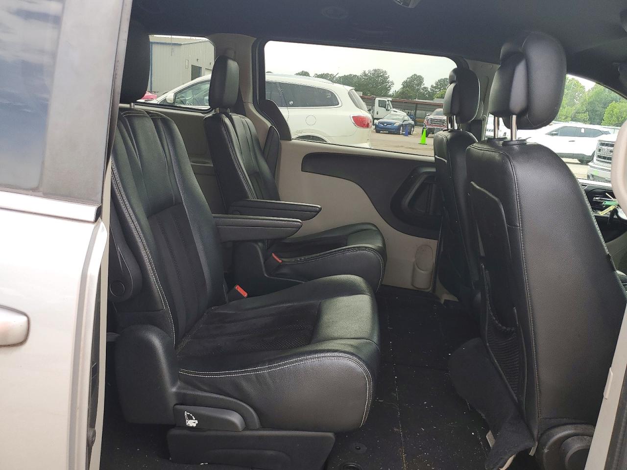 Dodge Caravan Sxt