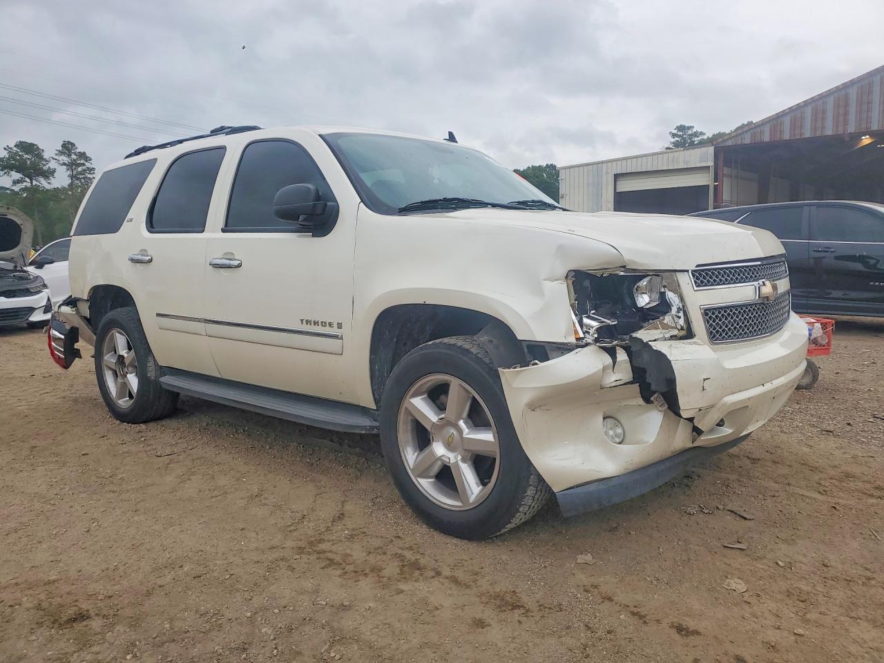 Chevrolet Tahoe C1500 Ltz