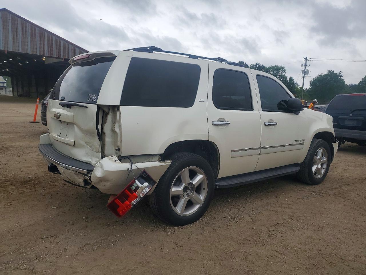 Chevrolet Tahoe C1500 Ltz
