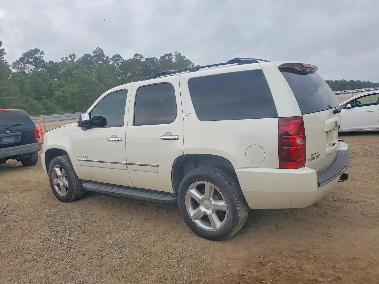 Chevrolet Tahoe C1500 Ltz