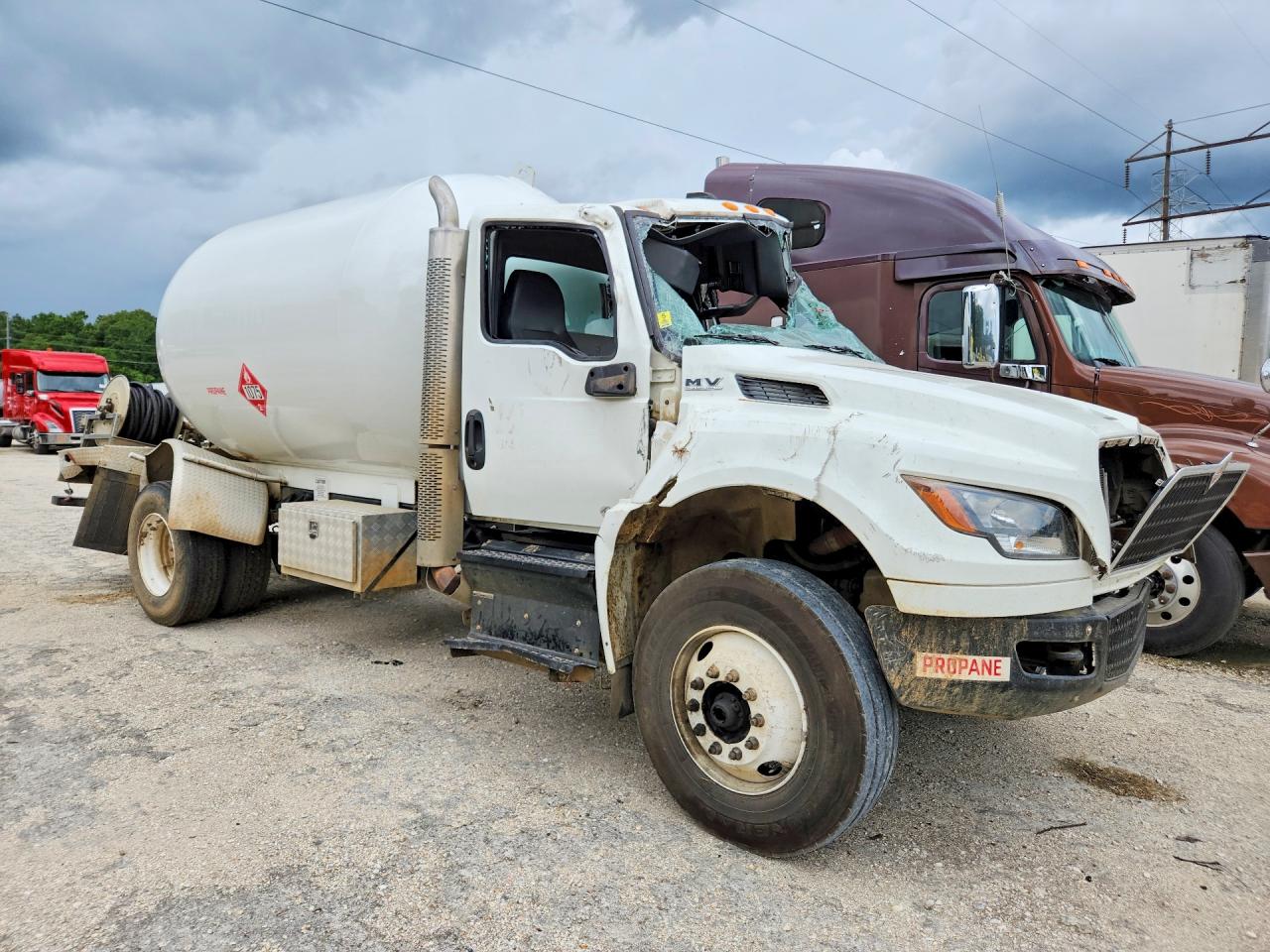 International Mv607