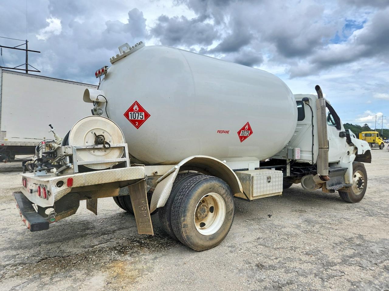 International Mv607