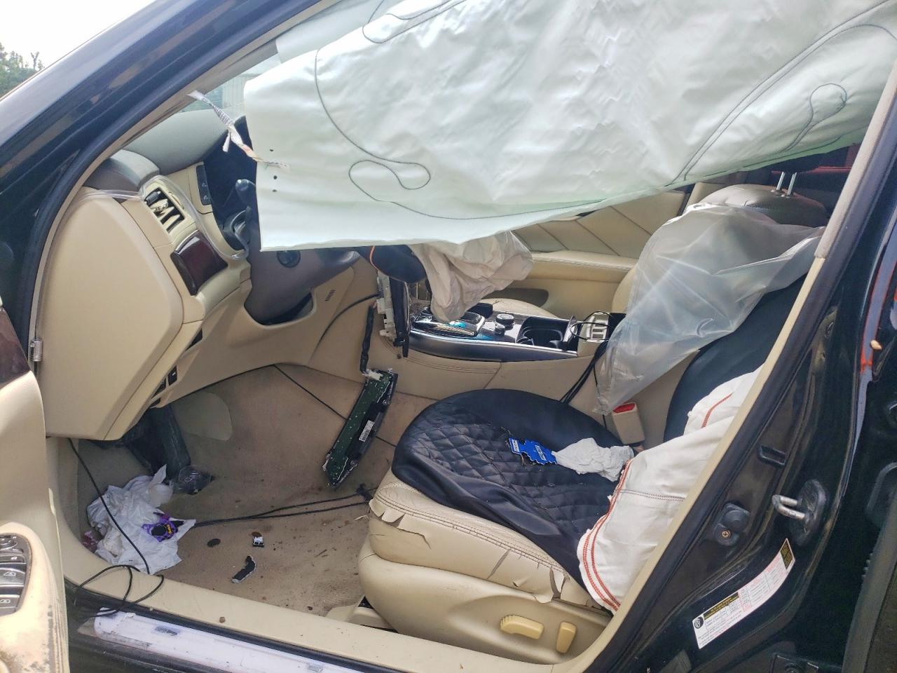 INFINITI M37 Base