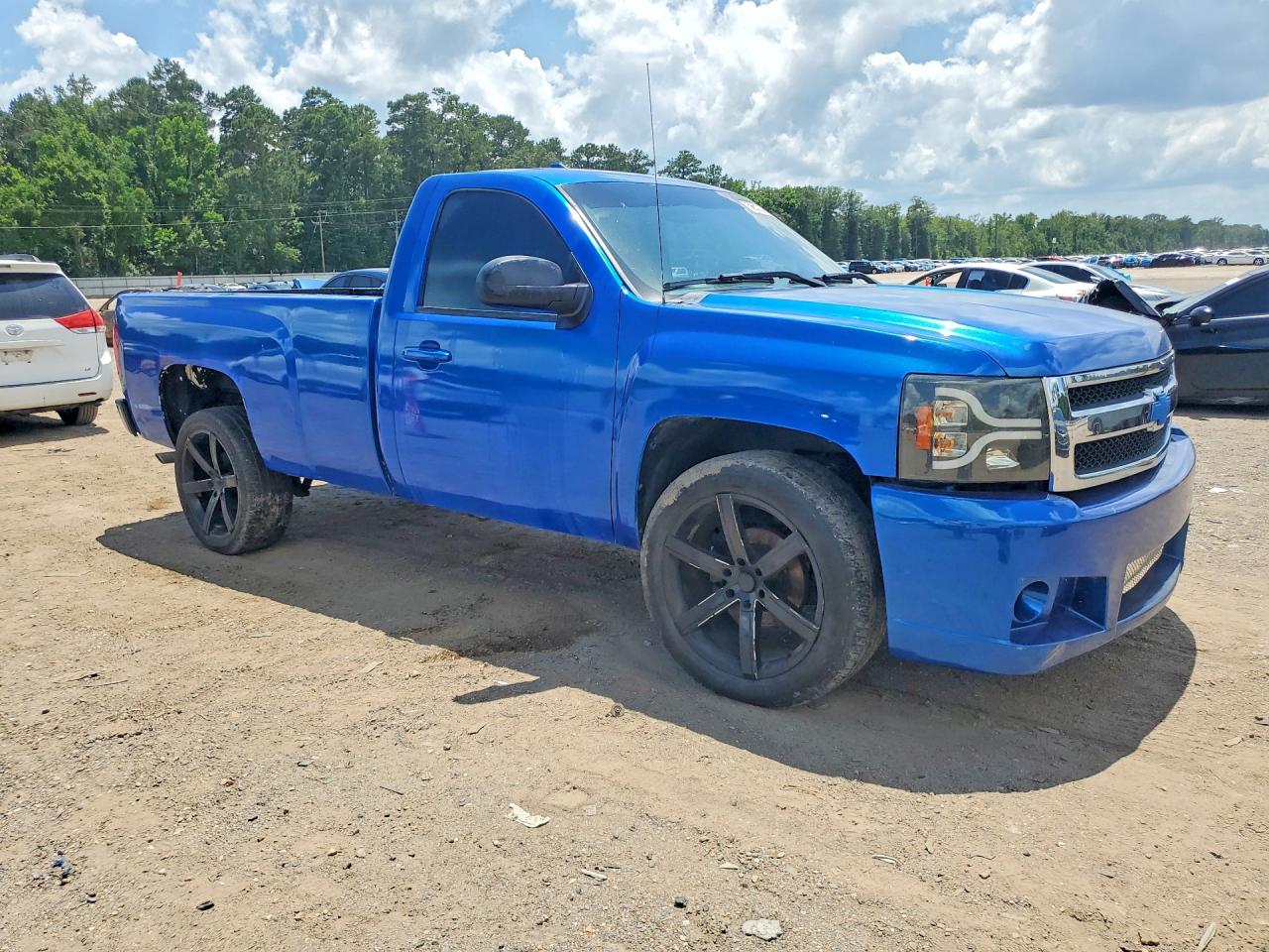 Chevrolet Silverado C1500