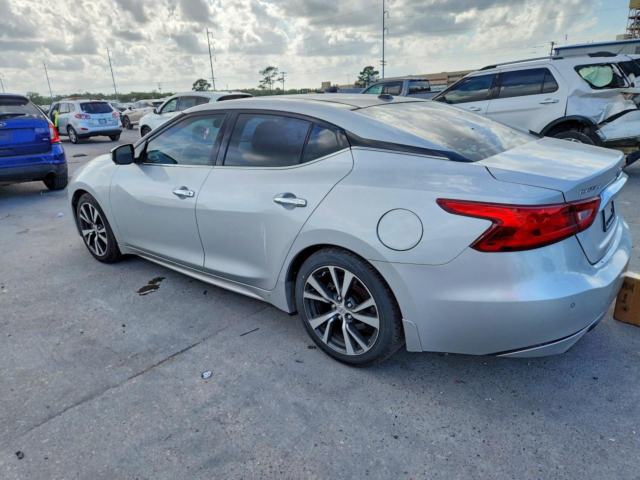 Nissan Maxima Platinum