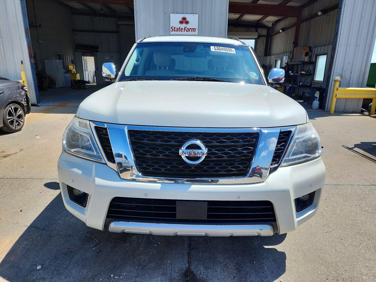 Nissan Armada Platinum
