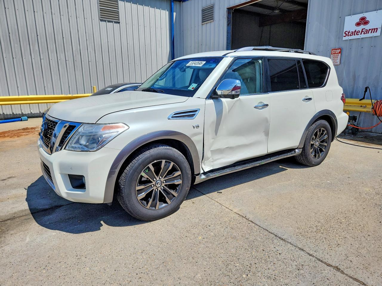 Salvage Nissan Armada Image