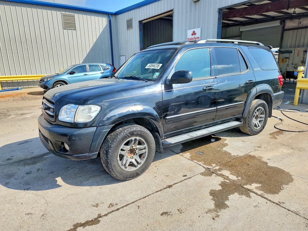 Salvage Toyota Sequoia Image