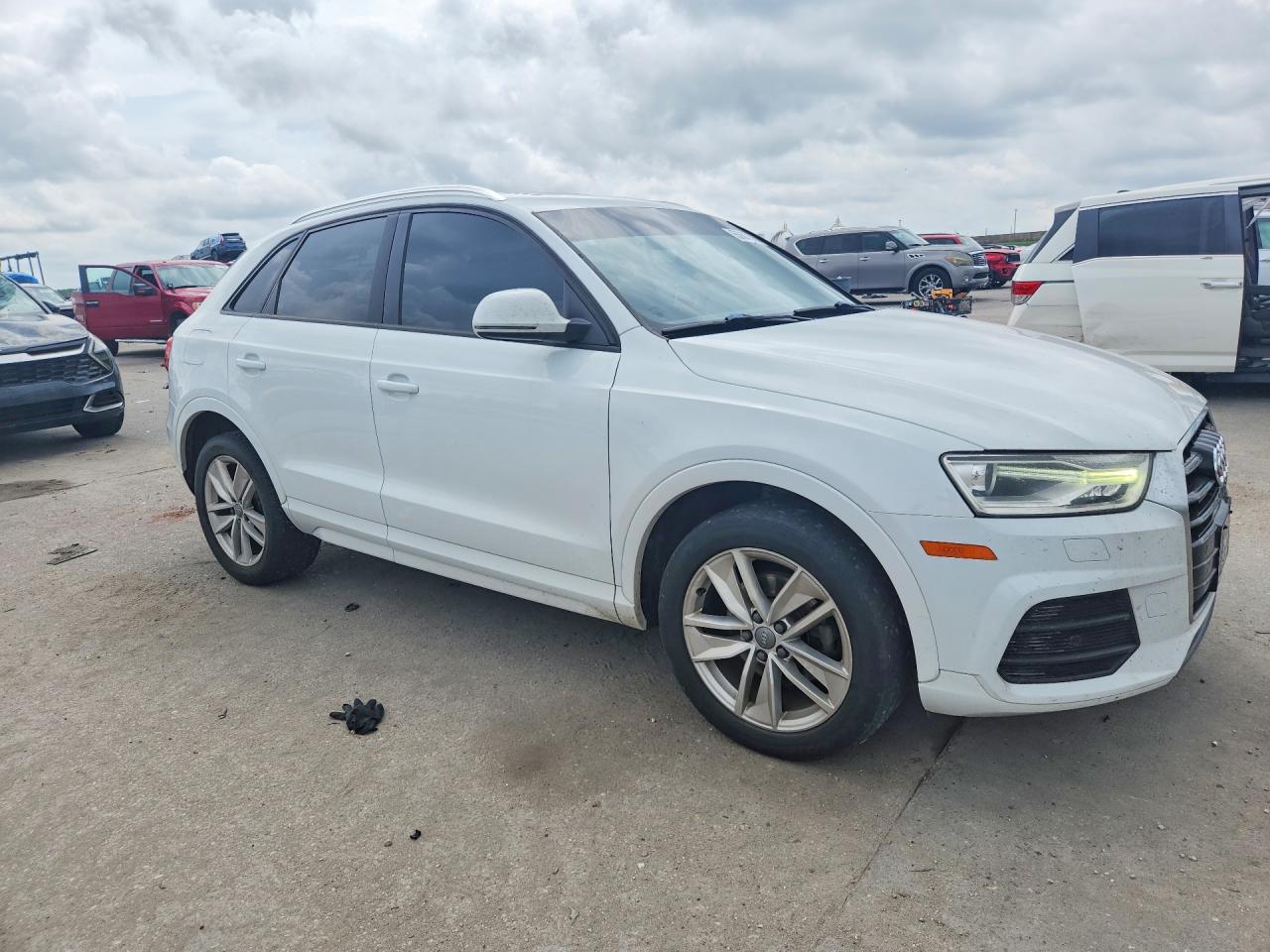 Audi Q3 Premium