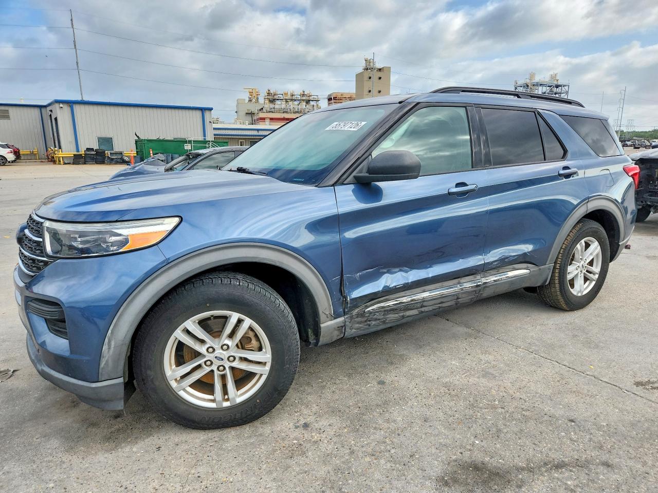 Salvage Ford Explorer Image
