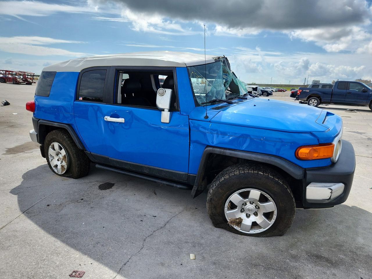 Toyota FJ Cruiser Base
