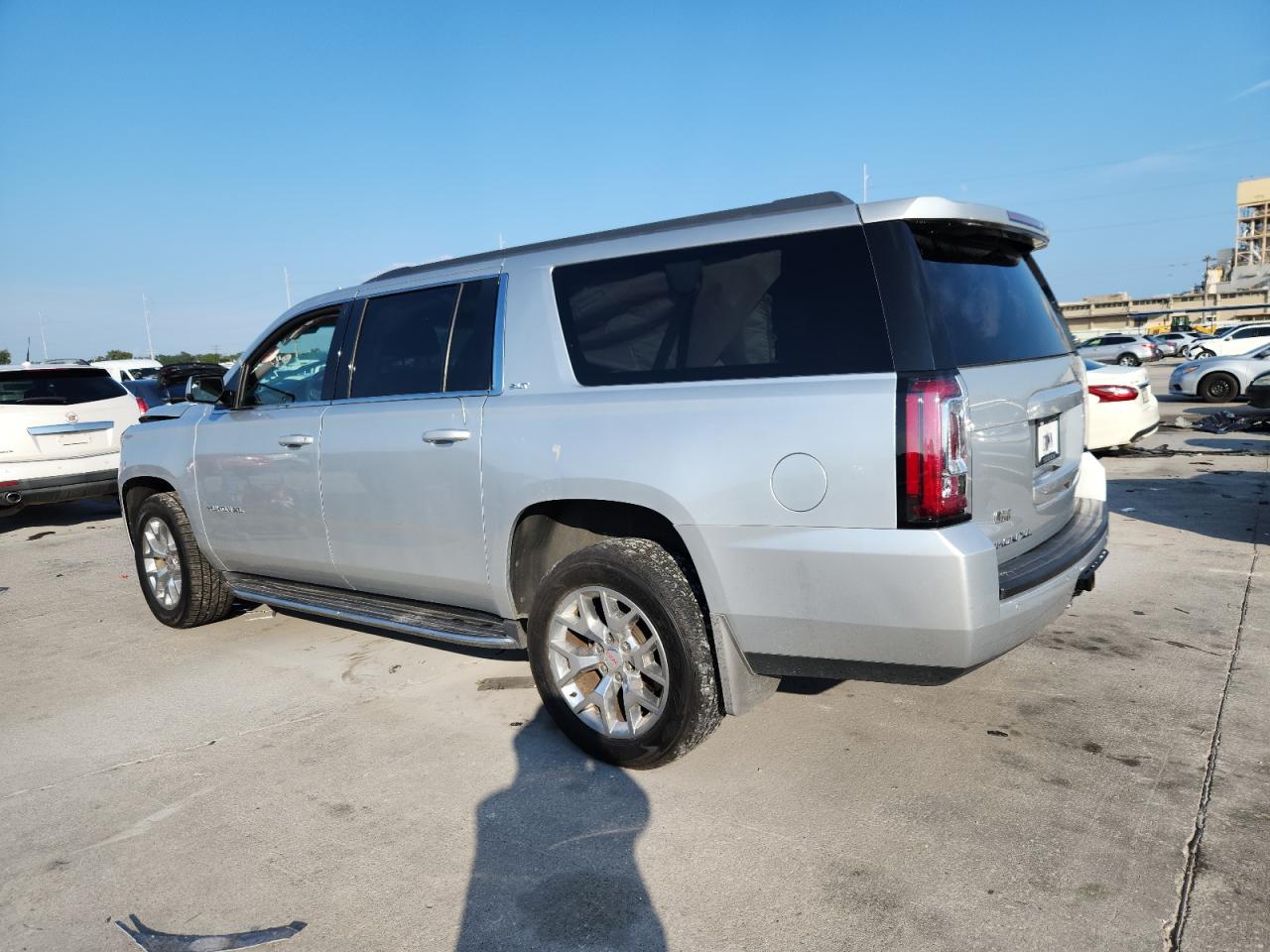 GMC Yukon C1500 Slt