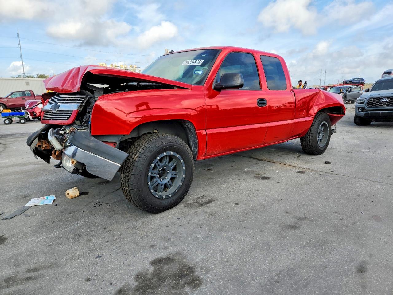 Salvage Chevrolet Silverado Image