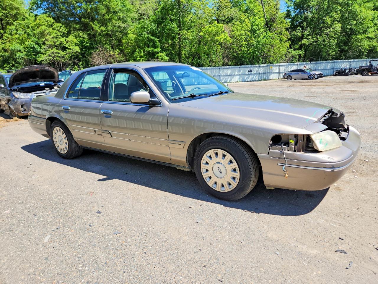 Ford Crown Vic