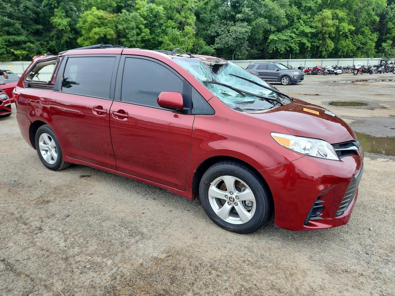 Toyota Sienna Le