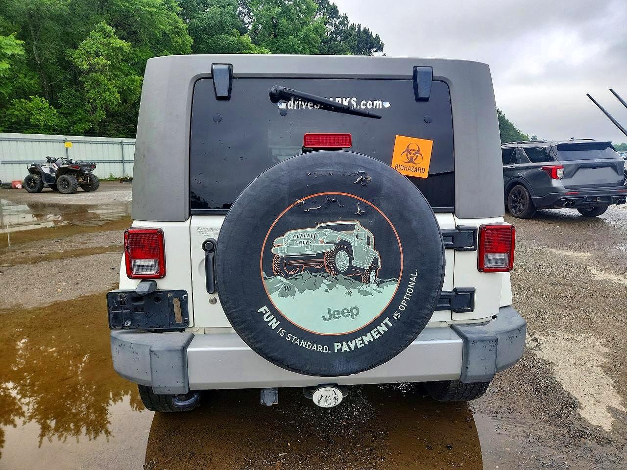 Jeep Wrangler Sahara