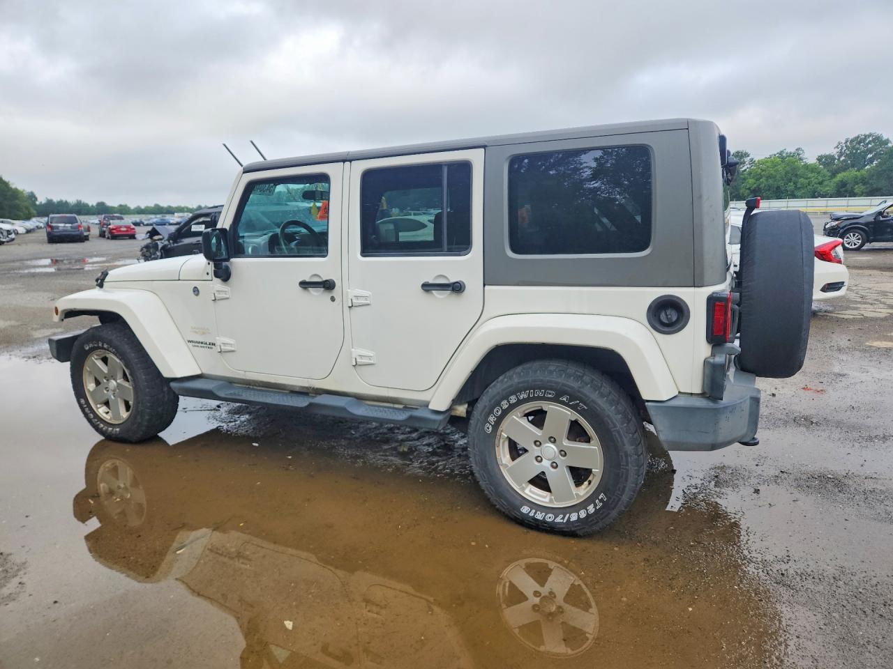 Jeep Wrangler Sahara